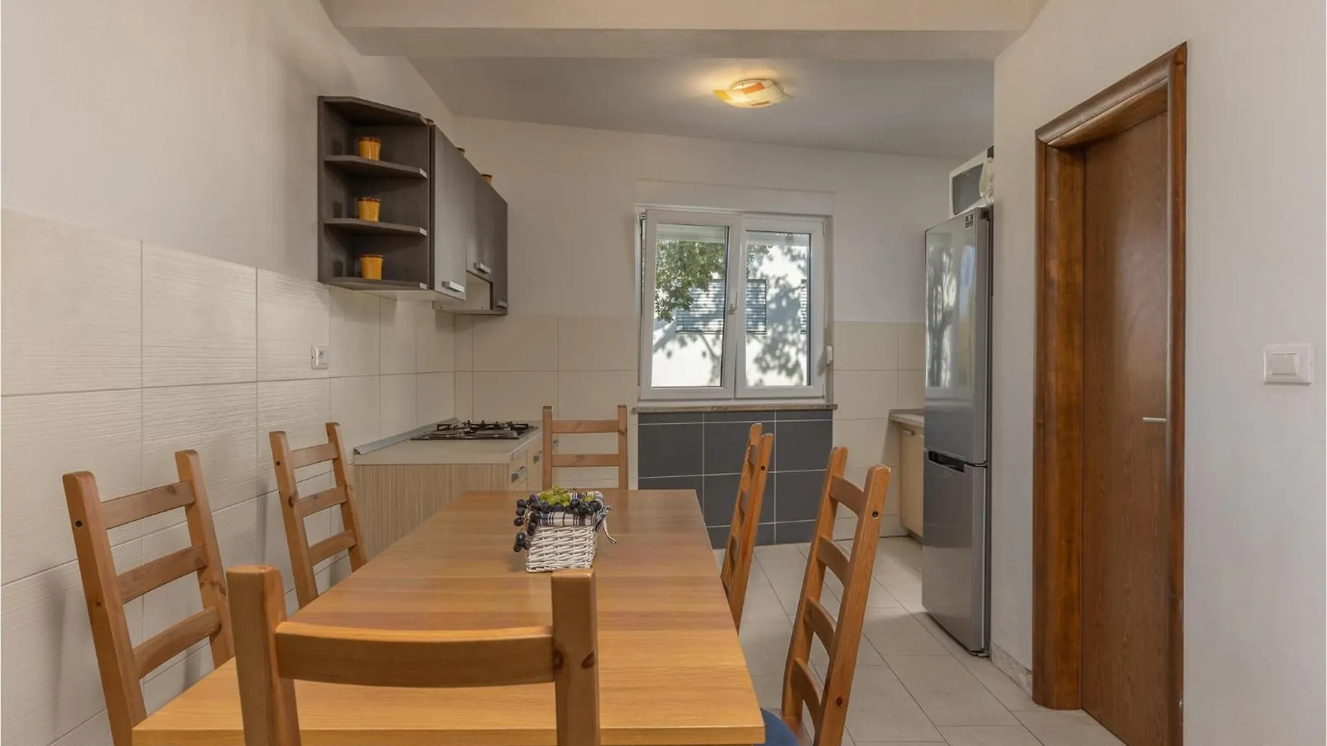 Amazing Apartment In Njivice With Kitchen